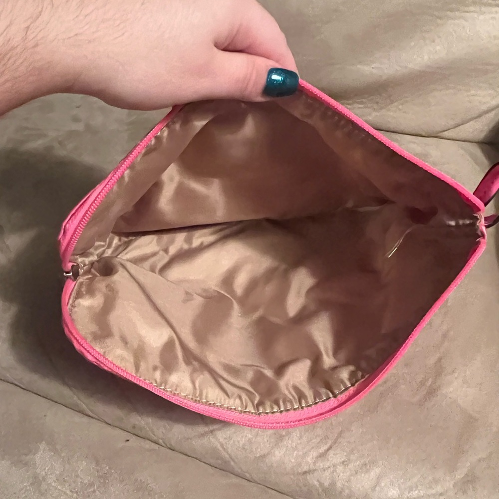 Brand new Coach pink bigger bag - Picture 4 of 9